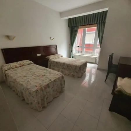 Hotel Flor De Loto 2*